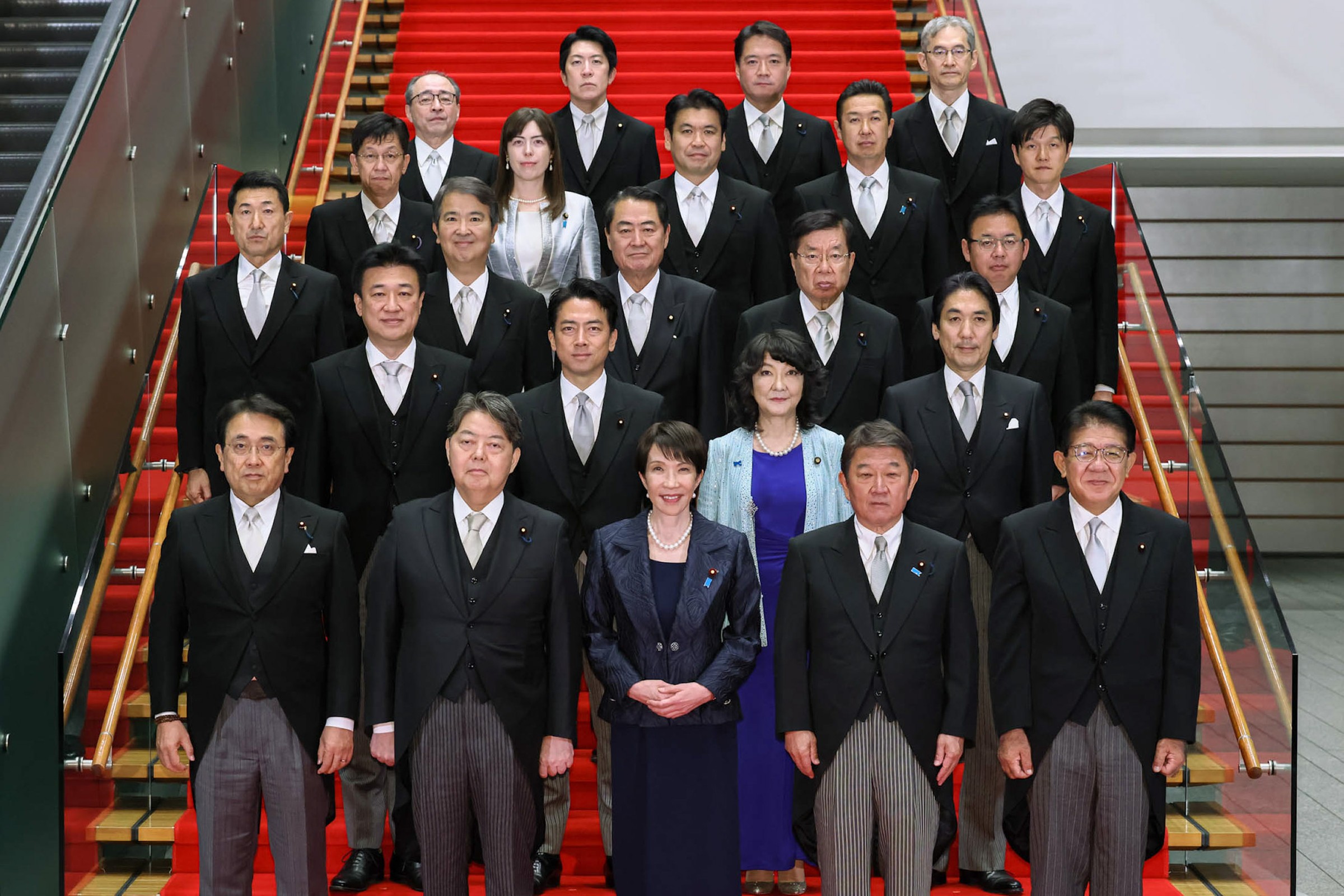 第2次高市内閣 閣僚集合写真