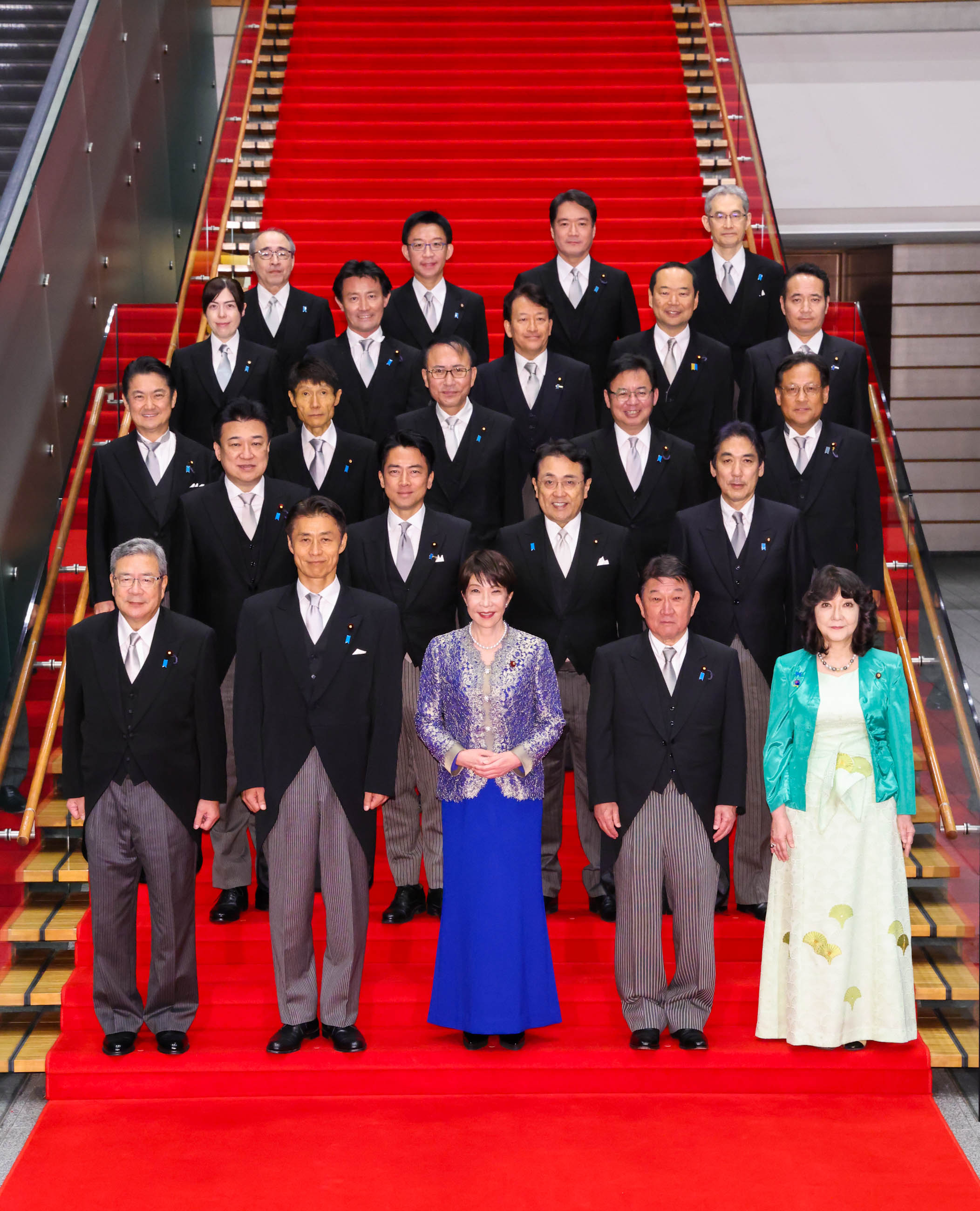 第2次高市改造内閣 閣僚集合写真